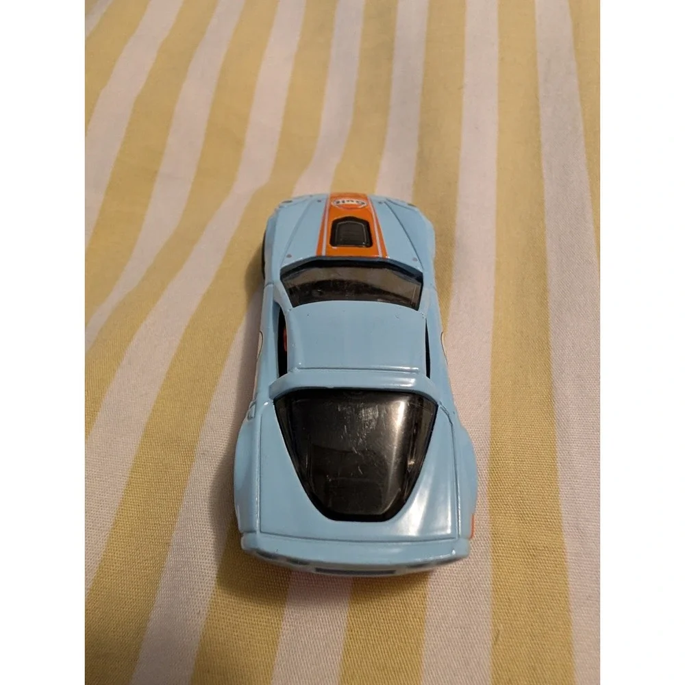 Hot Wheels 2010 Chevy Corvette C6-R Gulf Oil Limited Edition 1:64 Scale Blue